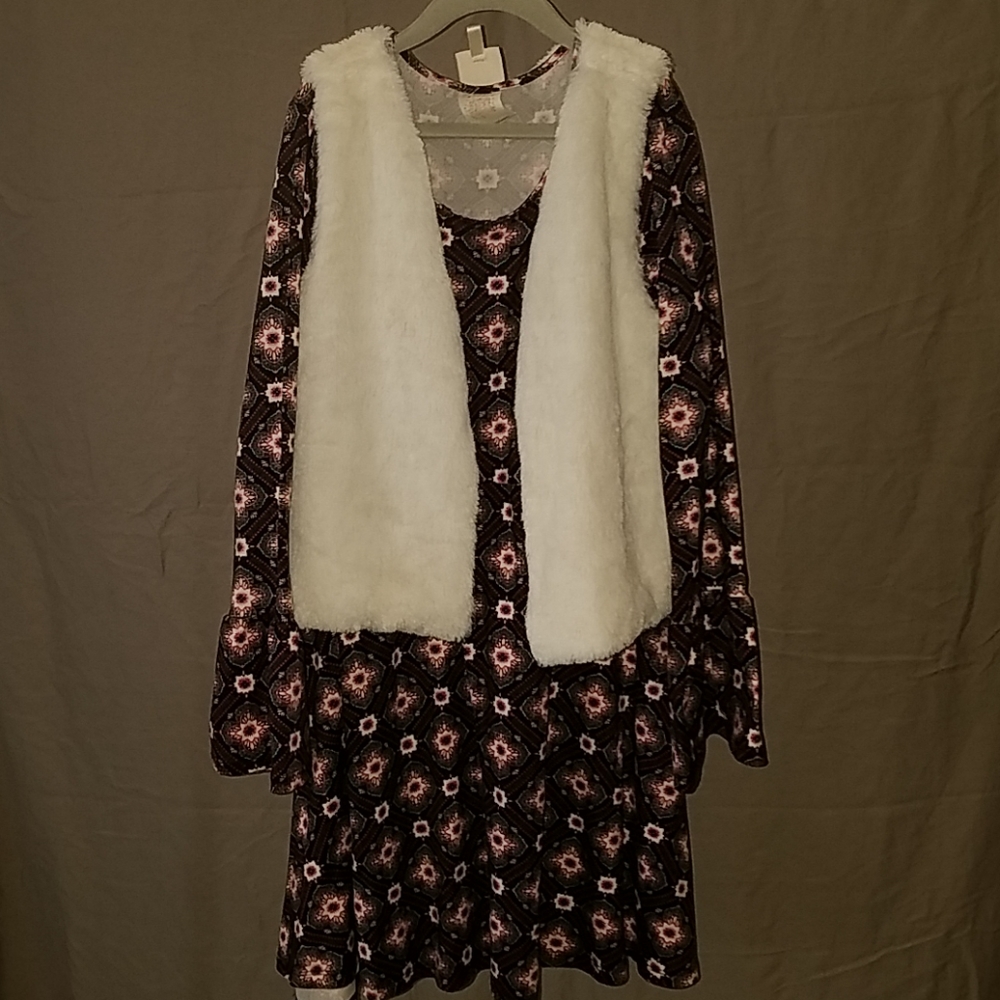 Girl's dress with vest